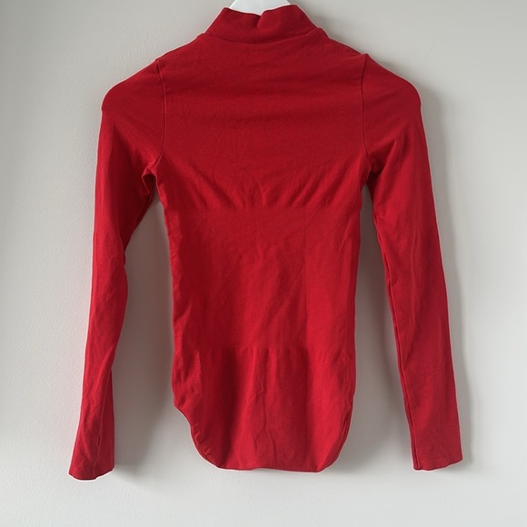 Yummie Madelyn Mock Neck Long Sleeve Shaping Bodysuit Seamless Red Sexy Romantic - Picture 8 of 8